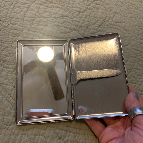 case w/mirror - Picture 2 of 3